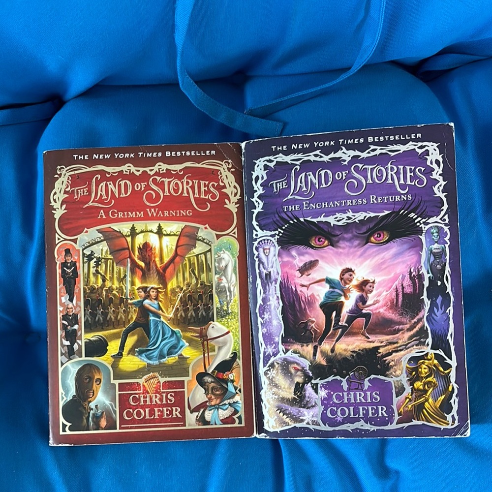 Set Of Book Series 2 And 3 The Land Of Stories Soft Cover Fairytale Supernatural